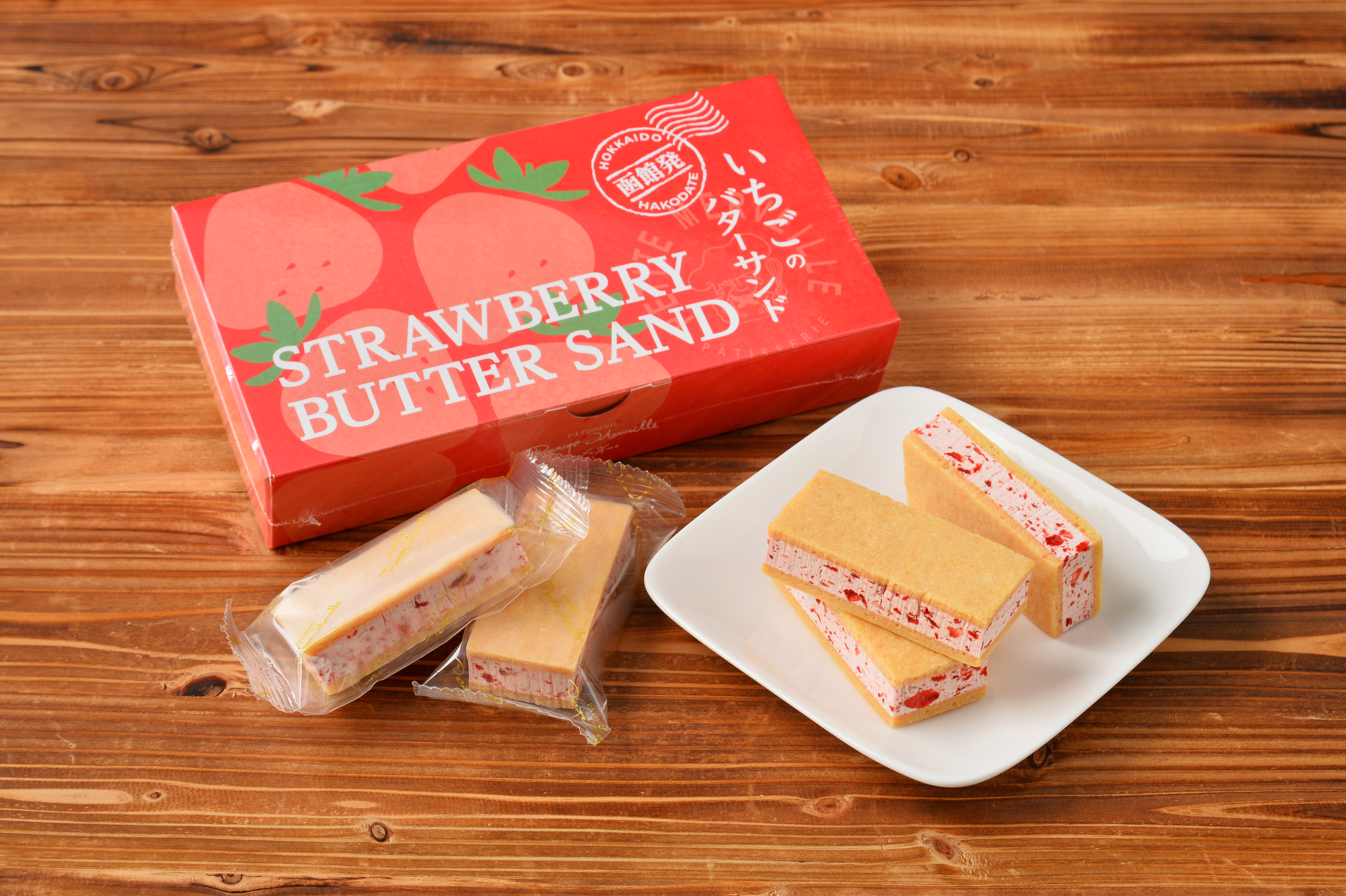 プティ・メルヴィーユ　いちごのバターサンド